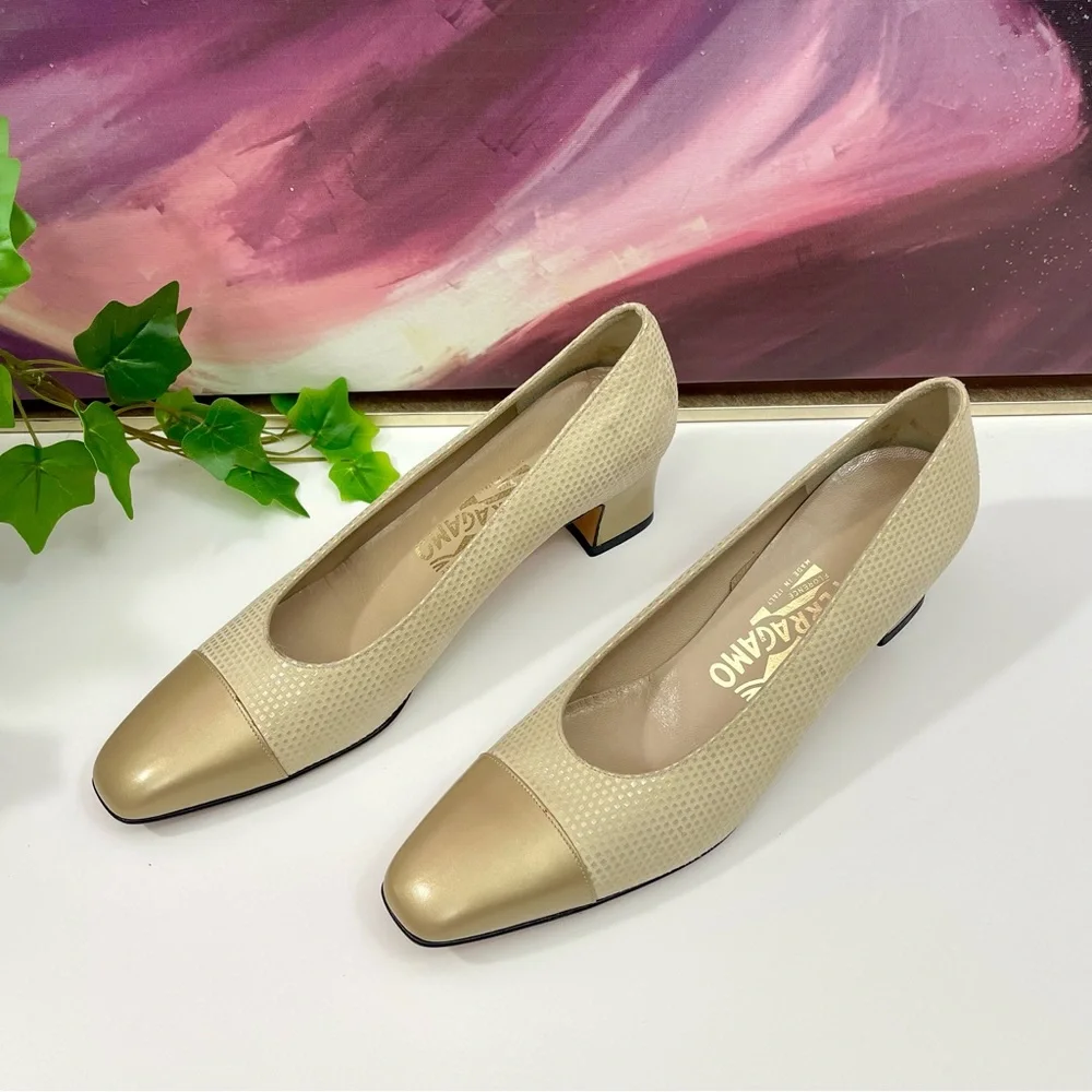 Salvatore Ferragamo Vintage Suede Colorblock Pattern Pumps 9 AAAAA‎ Extra Narrow